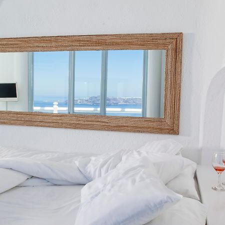 Mill Houses New Elegant Suites Fira  Exterior photo